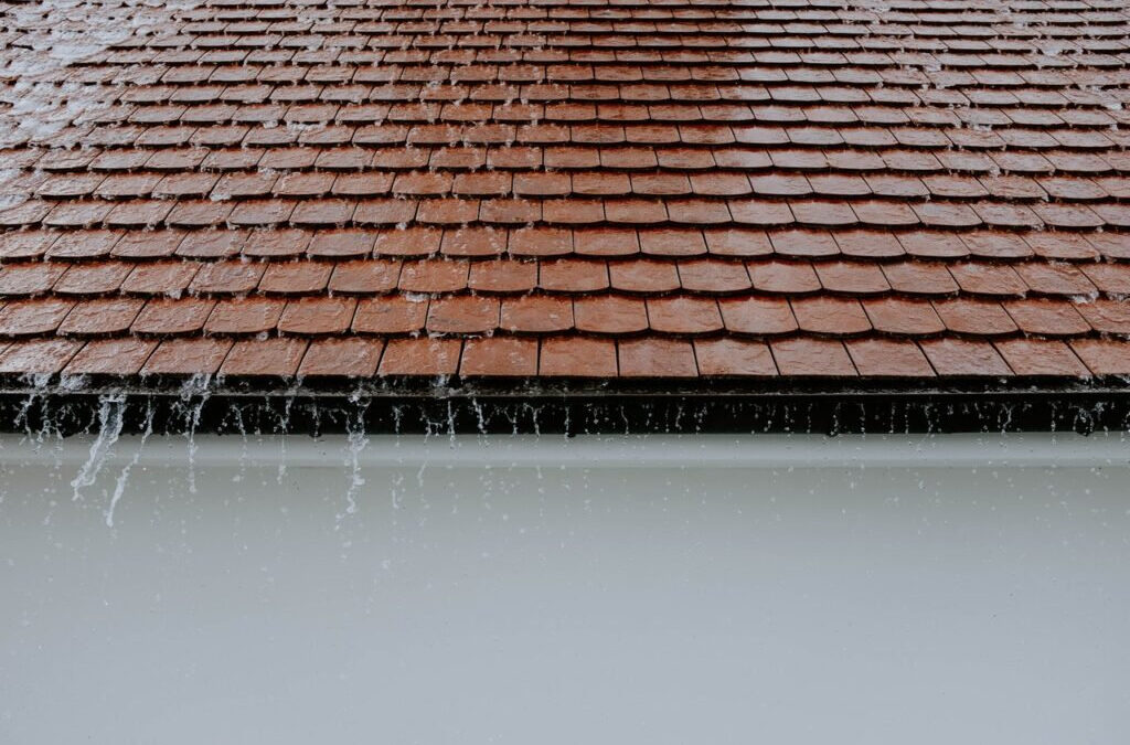 How To Tell If My Roof Is Leaking?